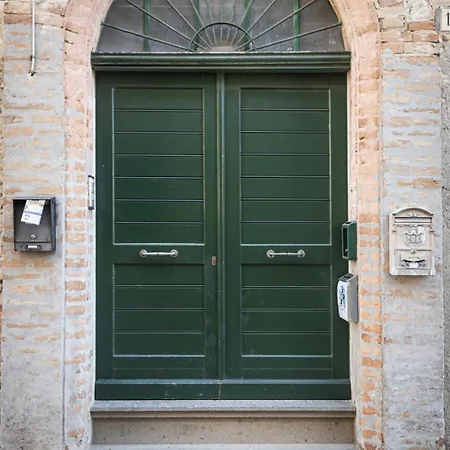 Nuvole E Rondini Bed & Breakfast 3*